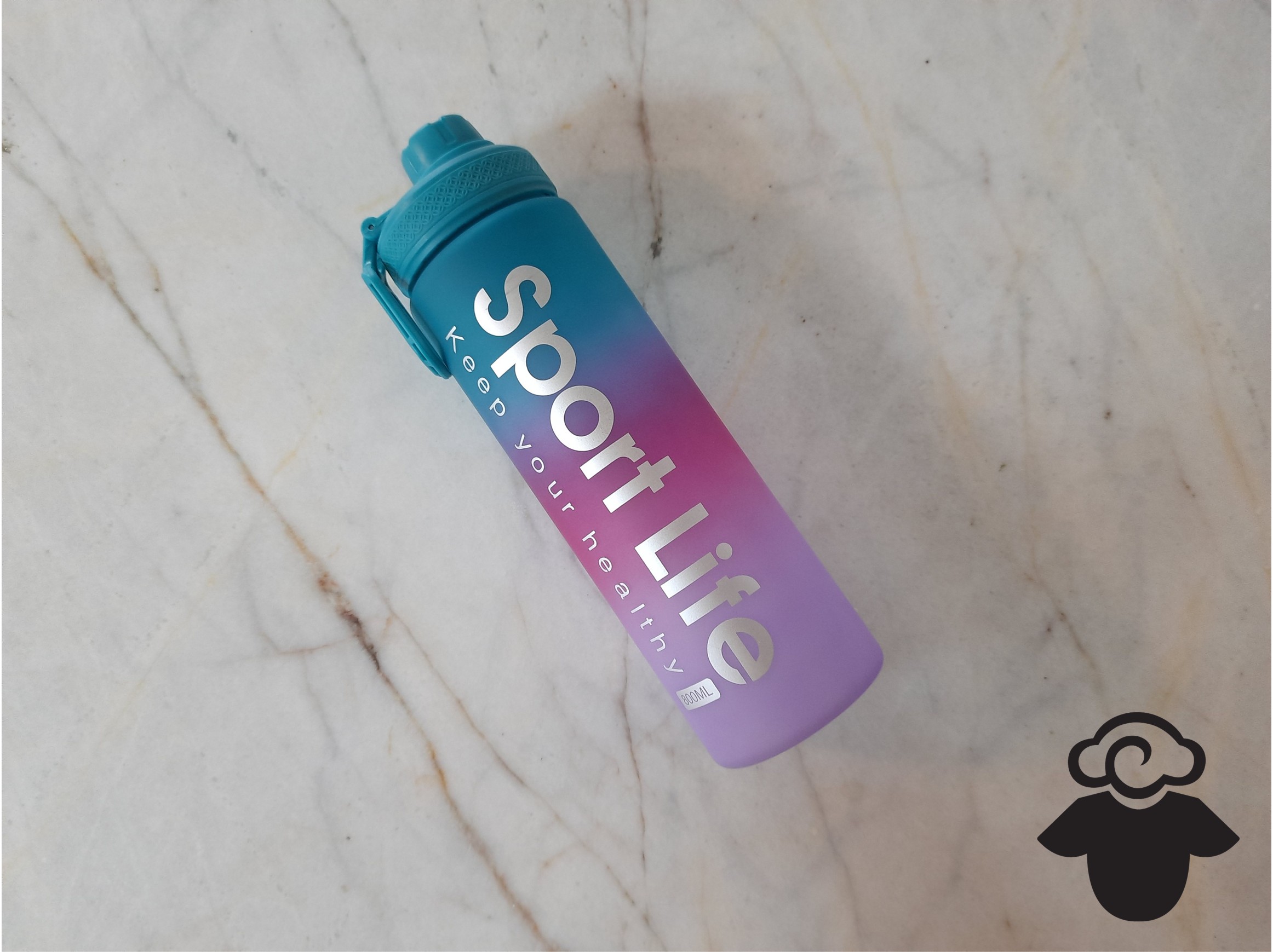 بطری آب رنگی